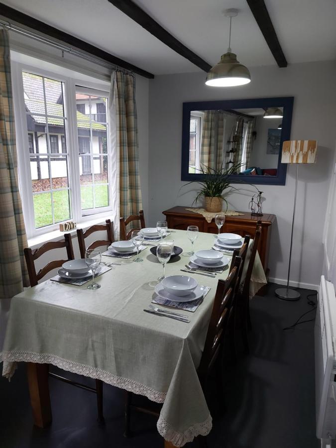3.9. Tudor Court Hayle Ngoại thất bức ảnh
