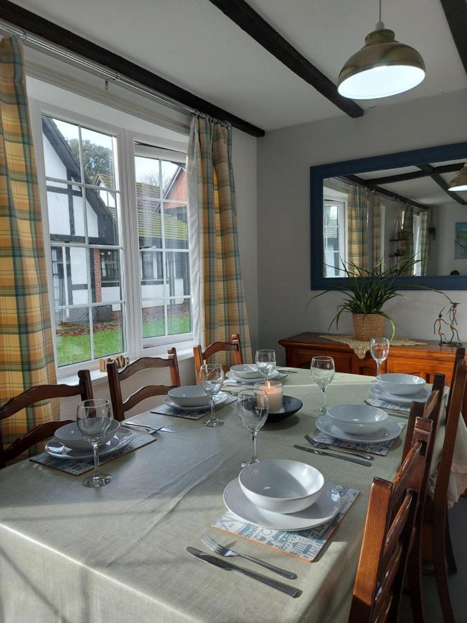 3.9. Tudor Court Hayle Ngoại thất bức ảnh